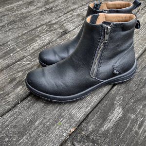 Strive Footwear Boots - Black - Orthopedic footbed